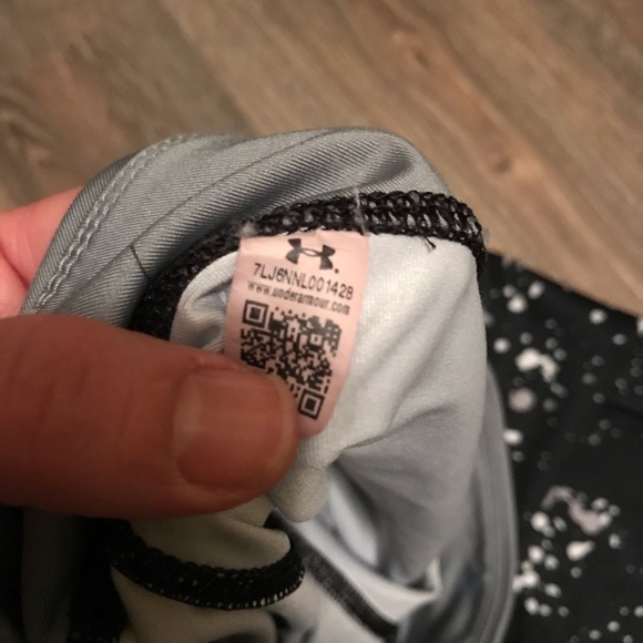 Girls active Under Armour leggings - Picture 3 of 3